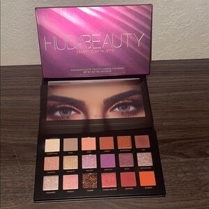 Huda Beauty Desert Dusk Eyeshadow Palette - Purple and Orange Shades